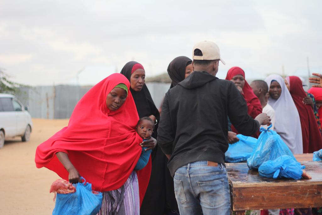 Bir poşet kurban bir dünya mutluluk